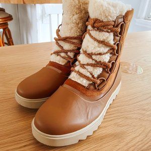 Sorel Joan of Arctic Lite Winter Boots